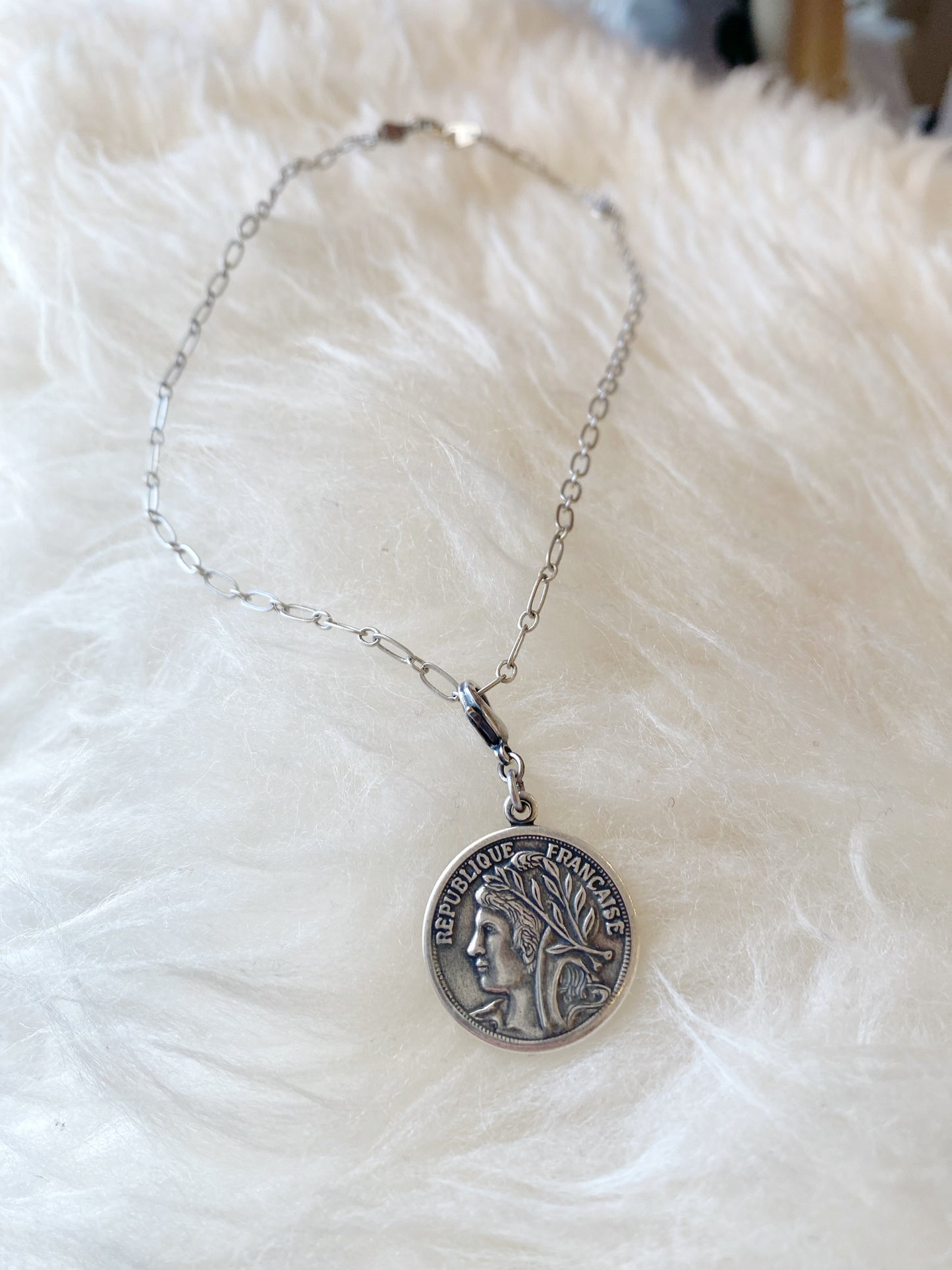 1599E Silver Coin Necklace