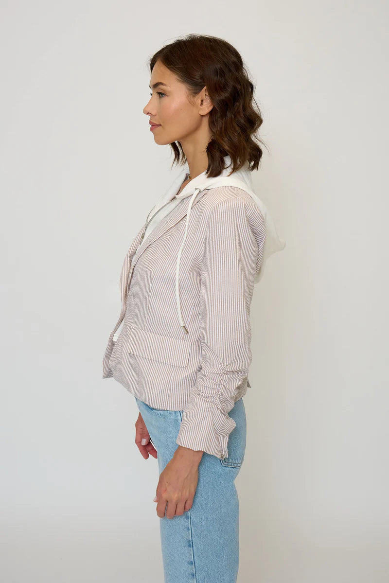 Alina Blazer