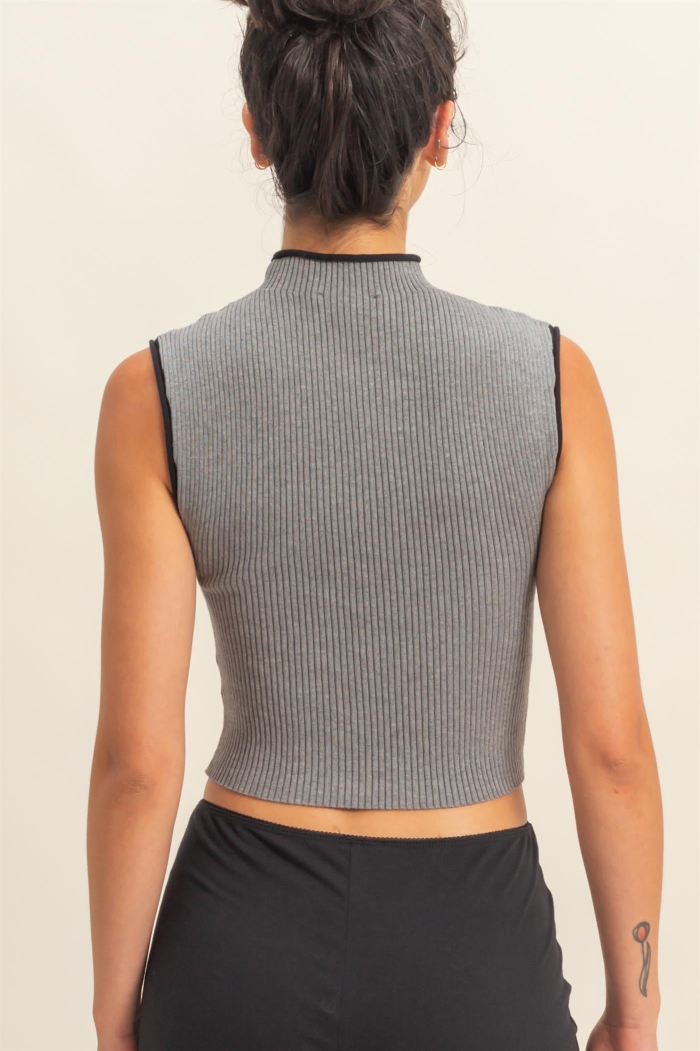 Mock Rib Contrast Tank