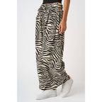 Zebra Printed Mid Rise Pants with Pockets