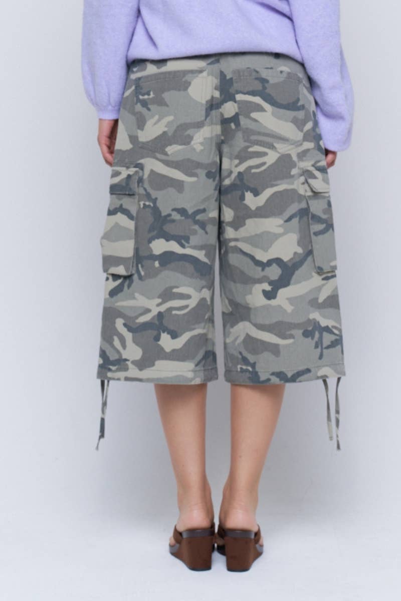 Washed Camo Wide Leg Cargo Culotte Pants