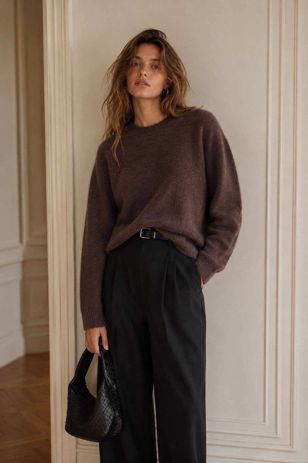 Round Neck Cashmere Sweater