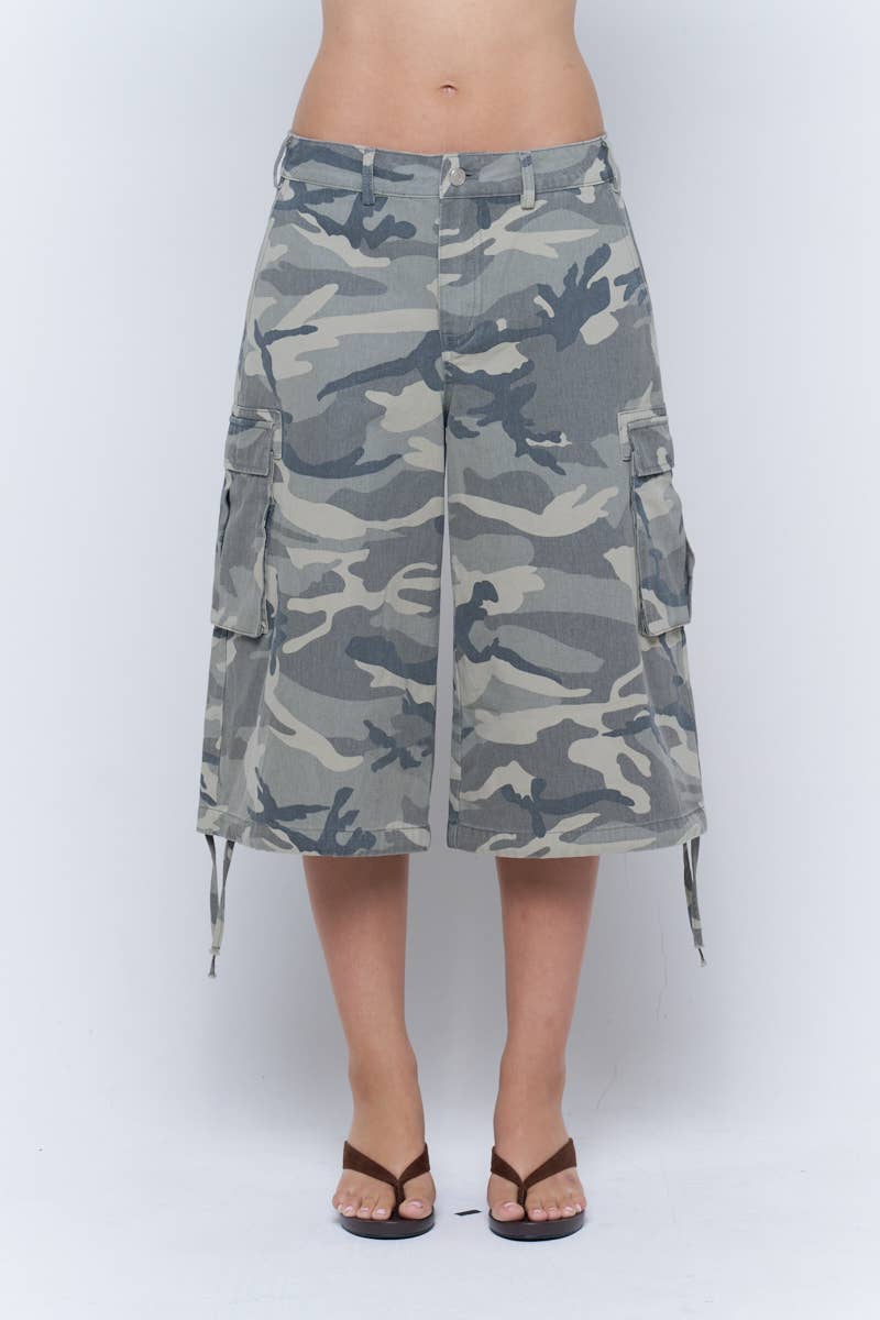 Washed Camo Wide Leg Cargo Culotte Pants