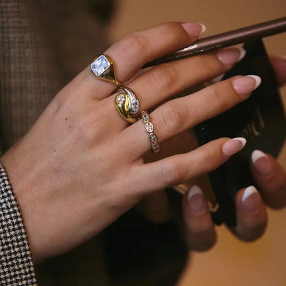 Palais Statement Ring