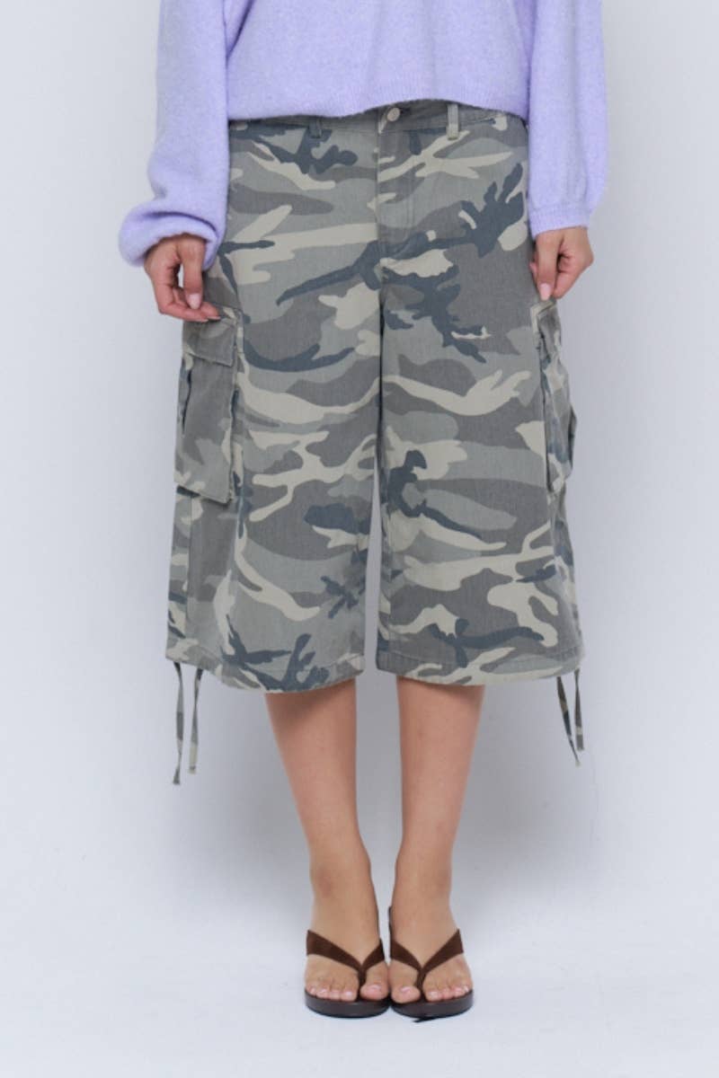 Washed Camo Wide Leg Cargo Culotte Pants
