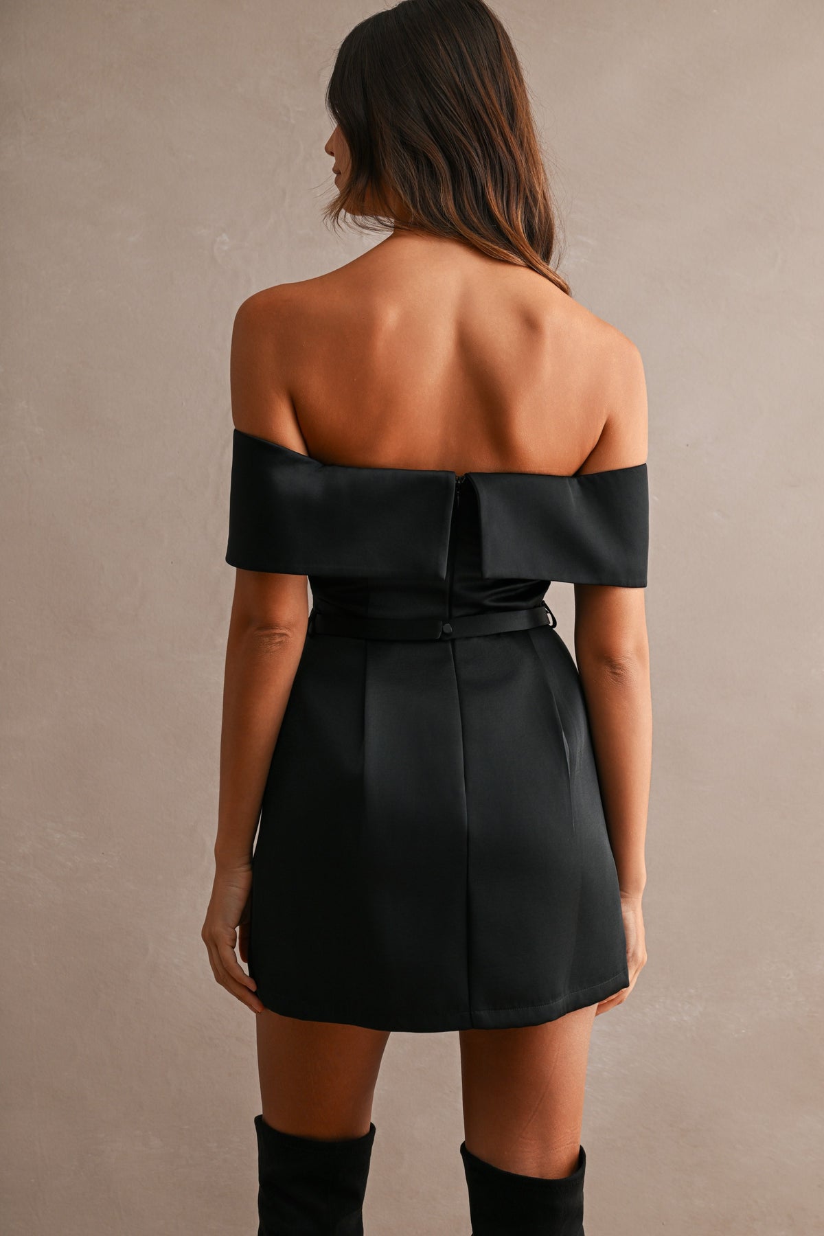 Dana Suited Satin Mini