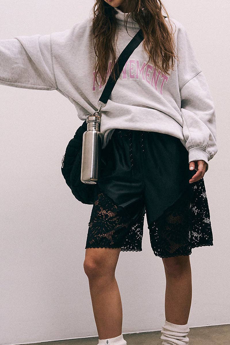 Sleek Lace-Panel Casual Shorts