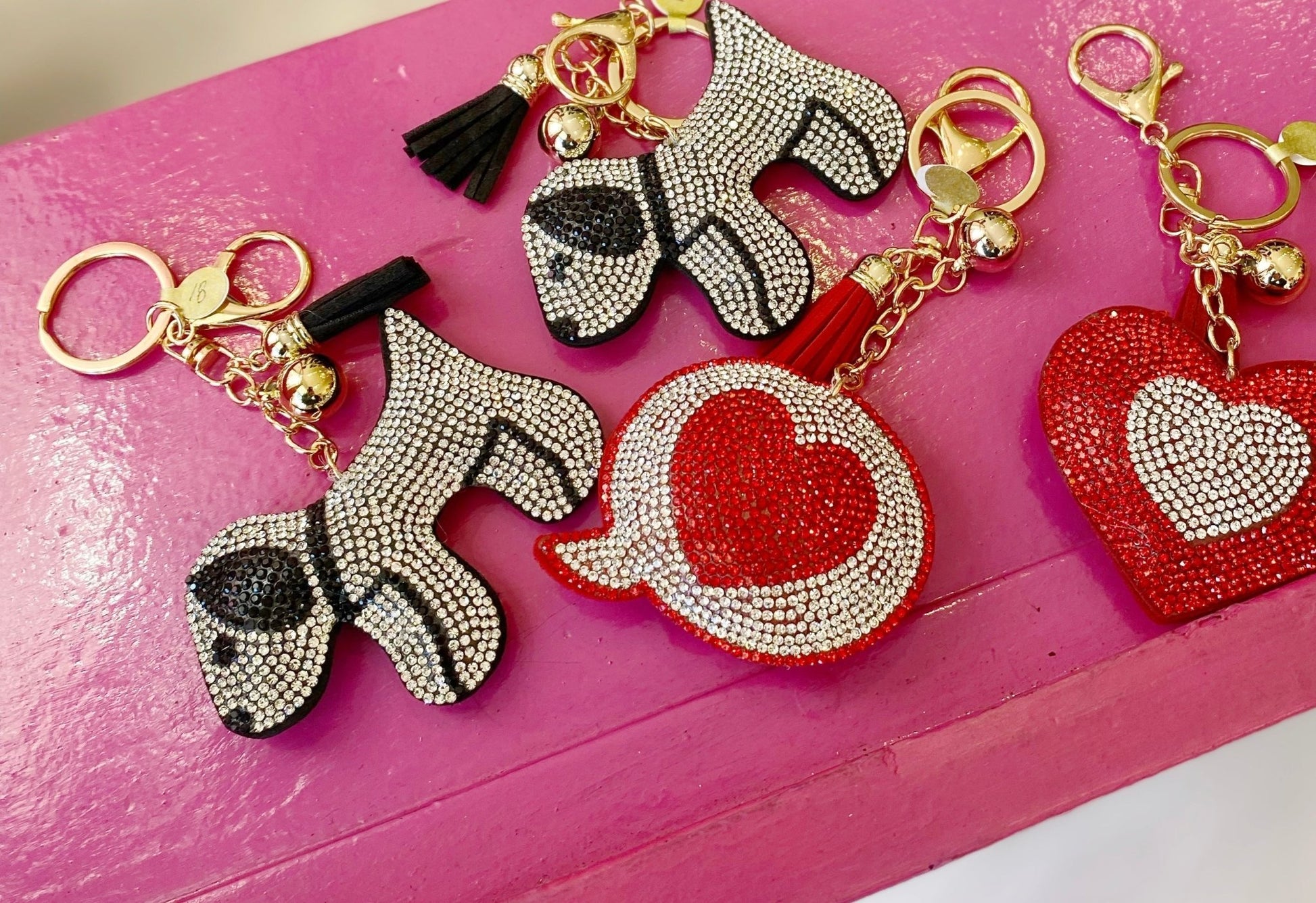 Novelty Keychains - Polkadots & Moonbeams LAPolkadots & MoonbeamsBLACK DOGNovelty Keychains