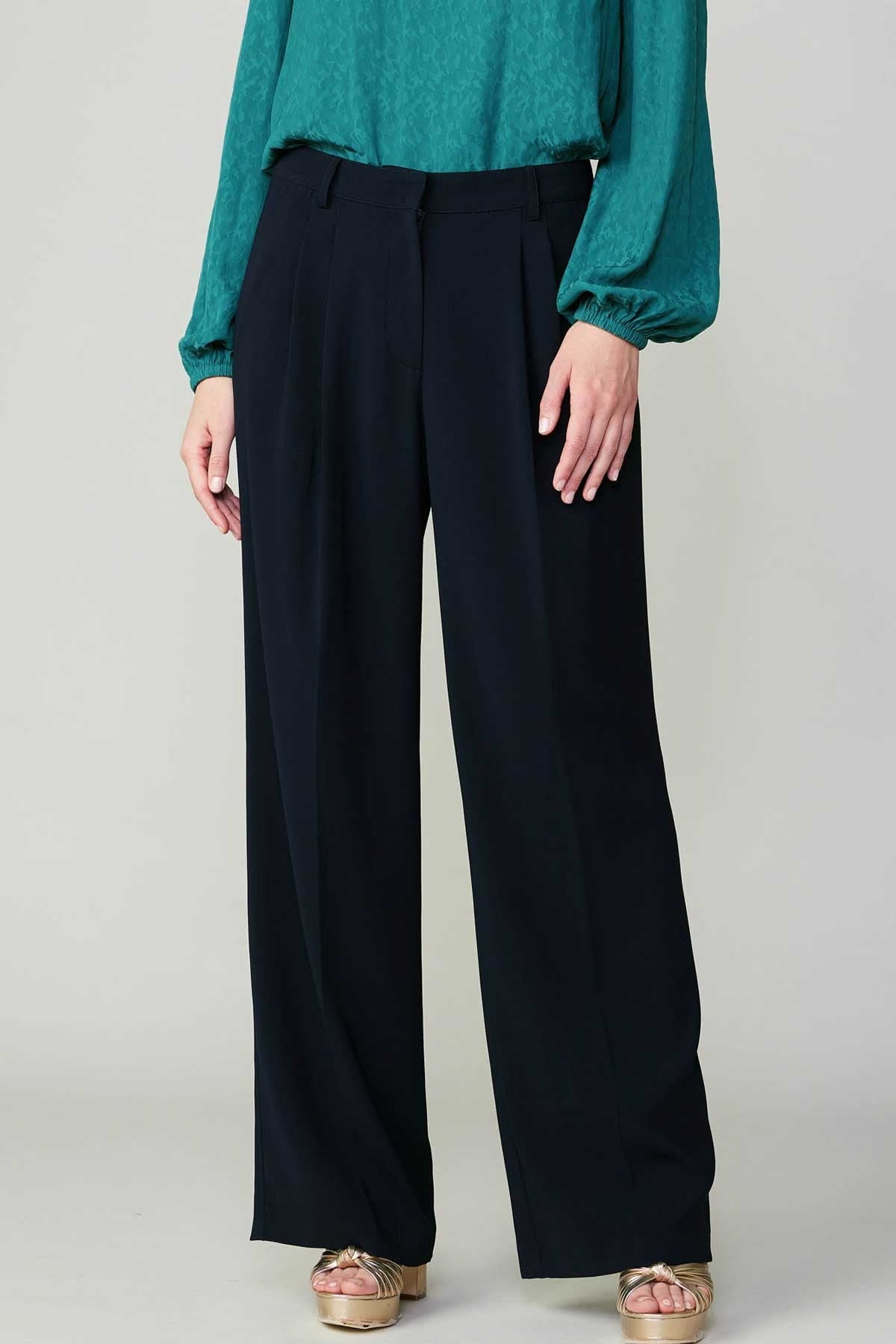 Pintucked Trousers - Polkadots & Moonbeams LAPolkadots & MoonbeamsNavyXSPintucked Trousers