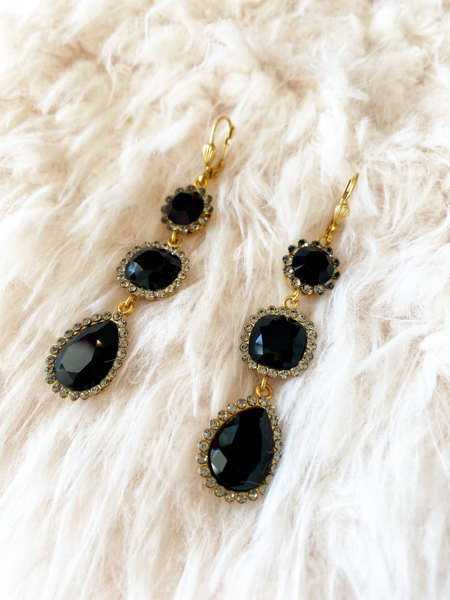 Triple Black Stone Earring - Polkadots & Moonbeams LALa Vie ParisienneTriple Black Stone Earring